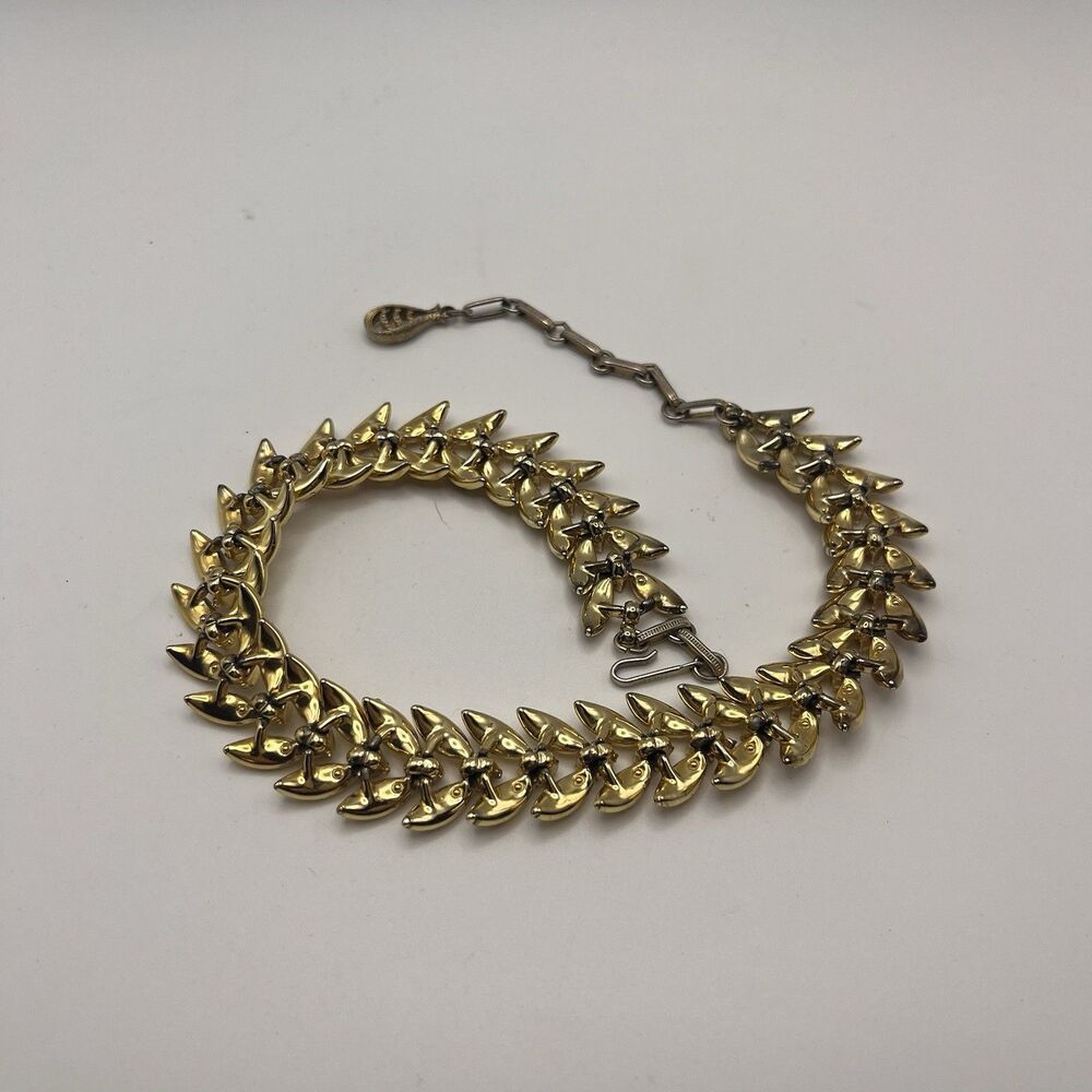 Vintage Coro Gold Tone Leaf Link Choker Necklace | 16" Signed - Picture 5 of 9